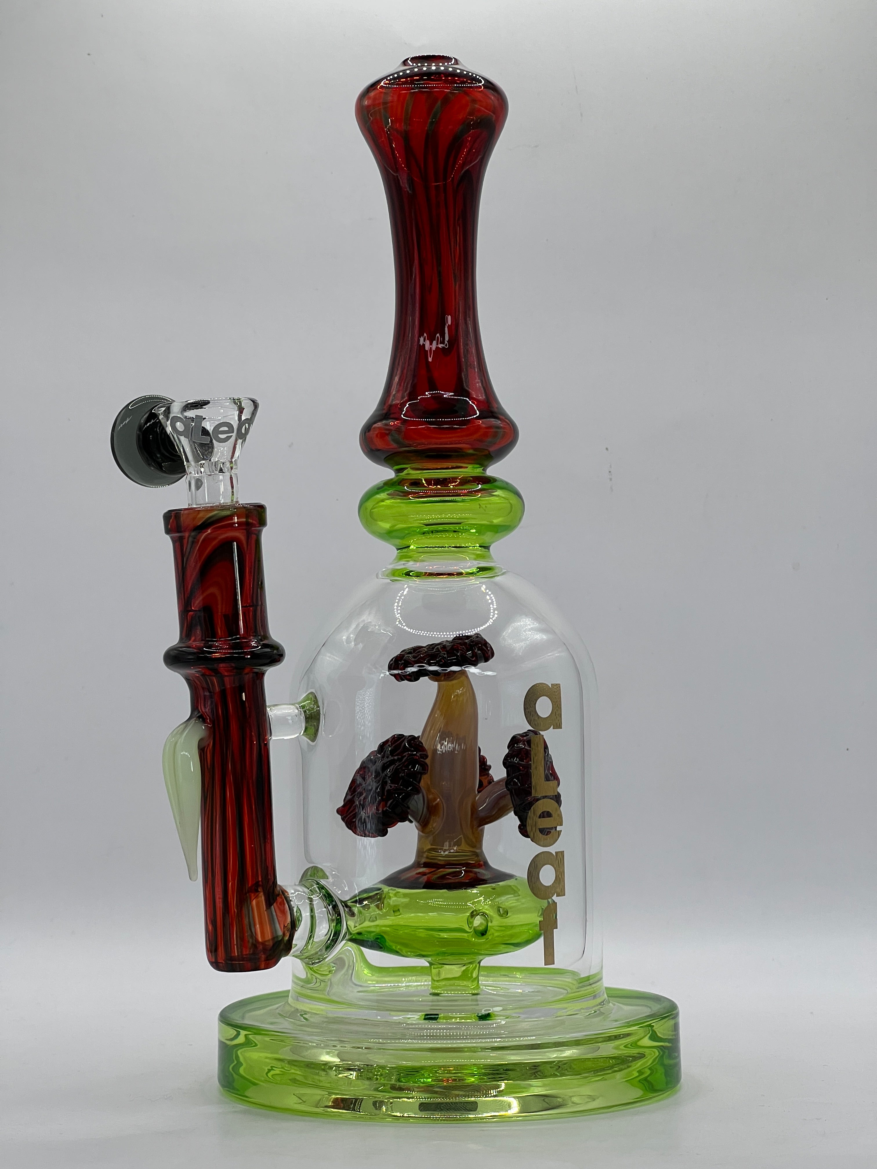 Side profile showing the showerhead percolator