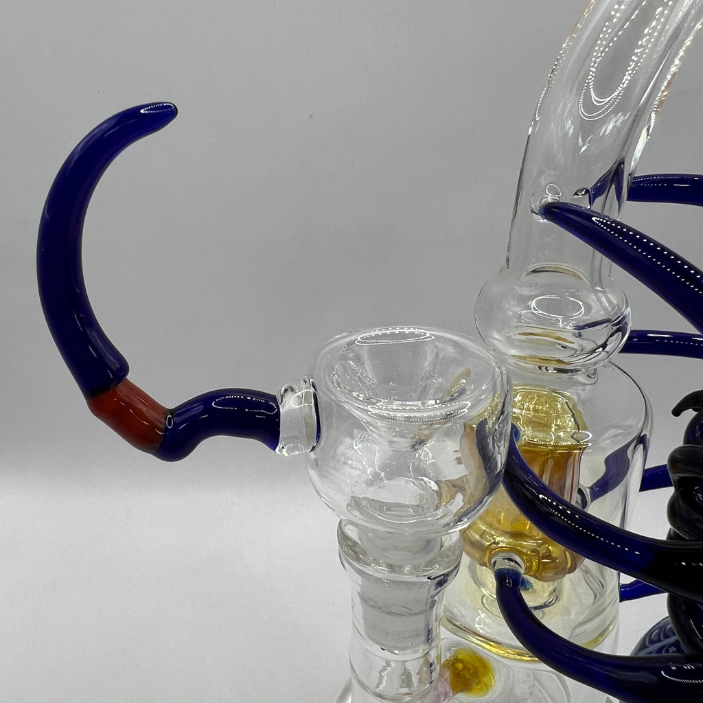 Matching sculpted spider-leg bowl on handcrafted OTG Glass water pipe