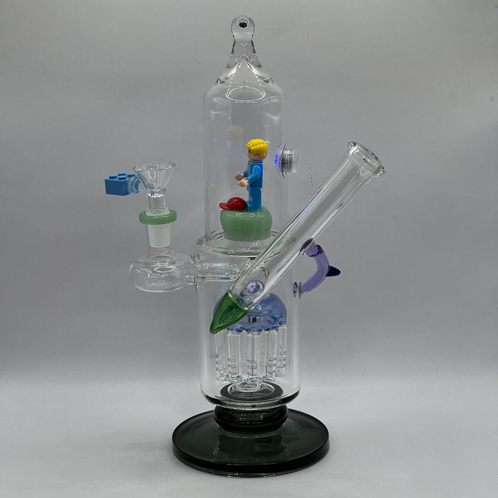 Side profile of Trump themed OTG Glass water pipe