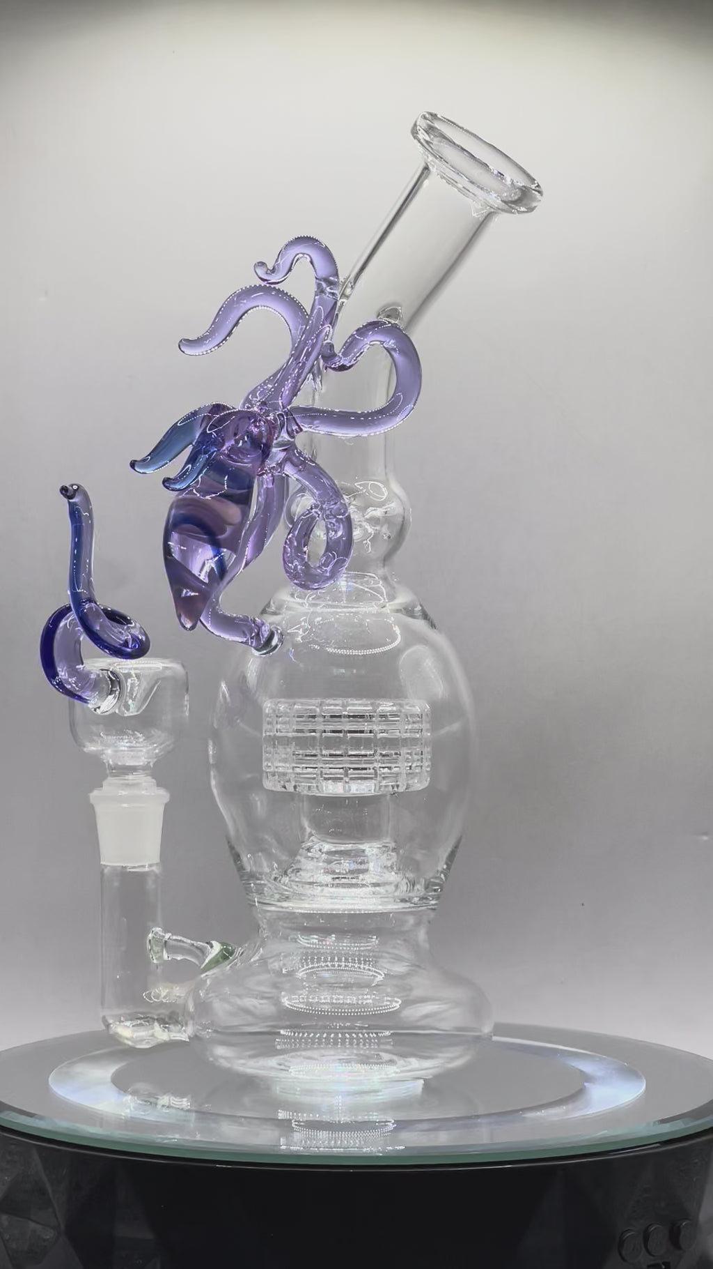 360 view of the otg glass giant squid water pipe