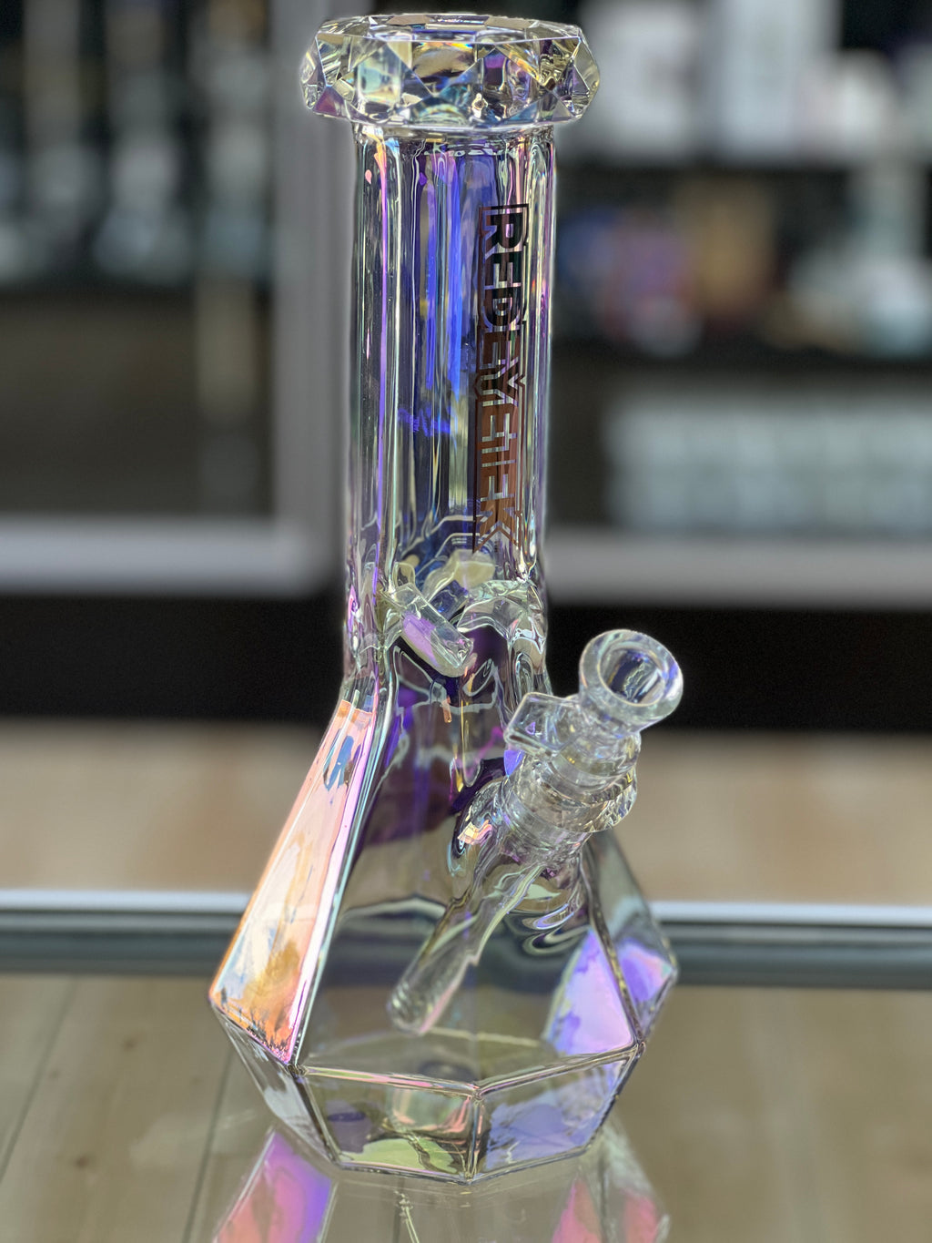 Red Eye Tek Orion Water Pipe display angle