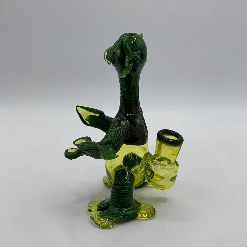 Side profile of Merc Glass Alien Creature dab rig